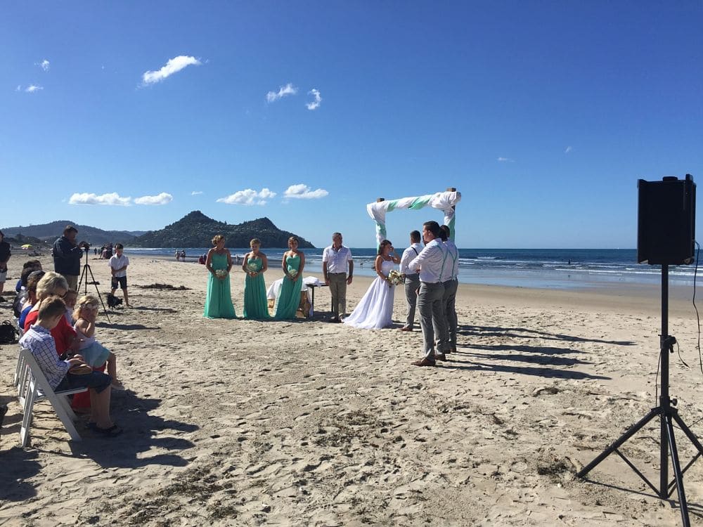 Grand Mercure Puka Park Resort - Wedding ceremony on Pauanui Beach