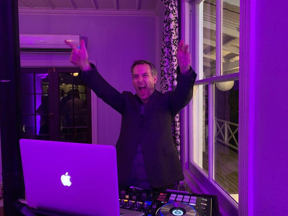 Huka Falls Resort - DJ Scott performing at a wedding
