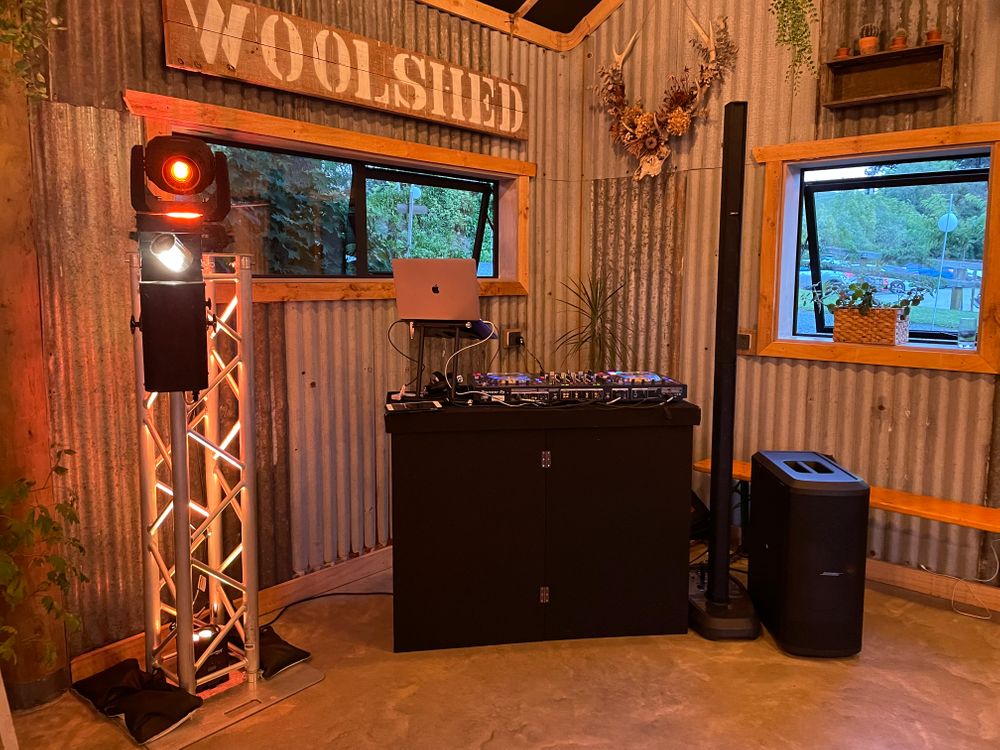Te Miro Woolshed - Wedding Venue - Dj Equipment Set Up